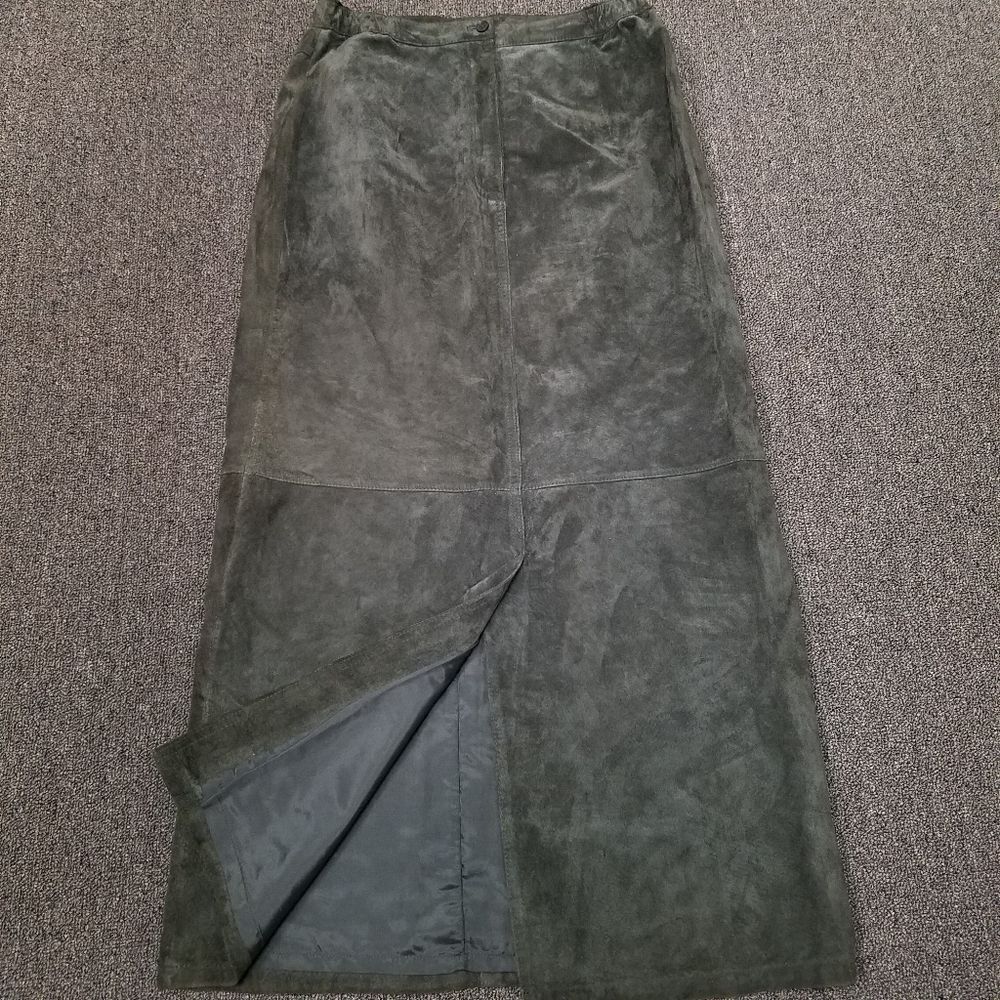 Drapers & Damons dark olive green size 8 100% leather (feels like suade)skirt. - Picture 4 of 11